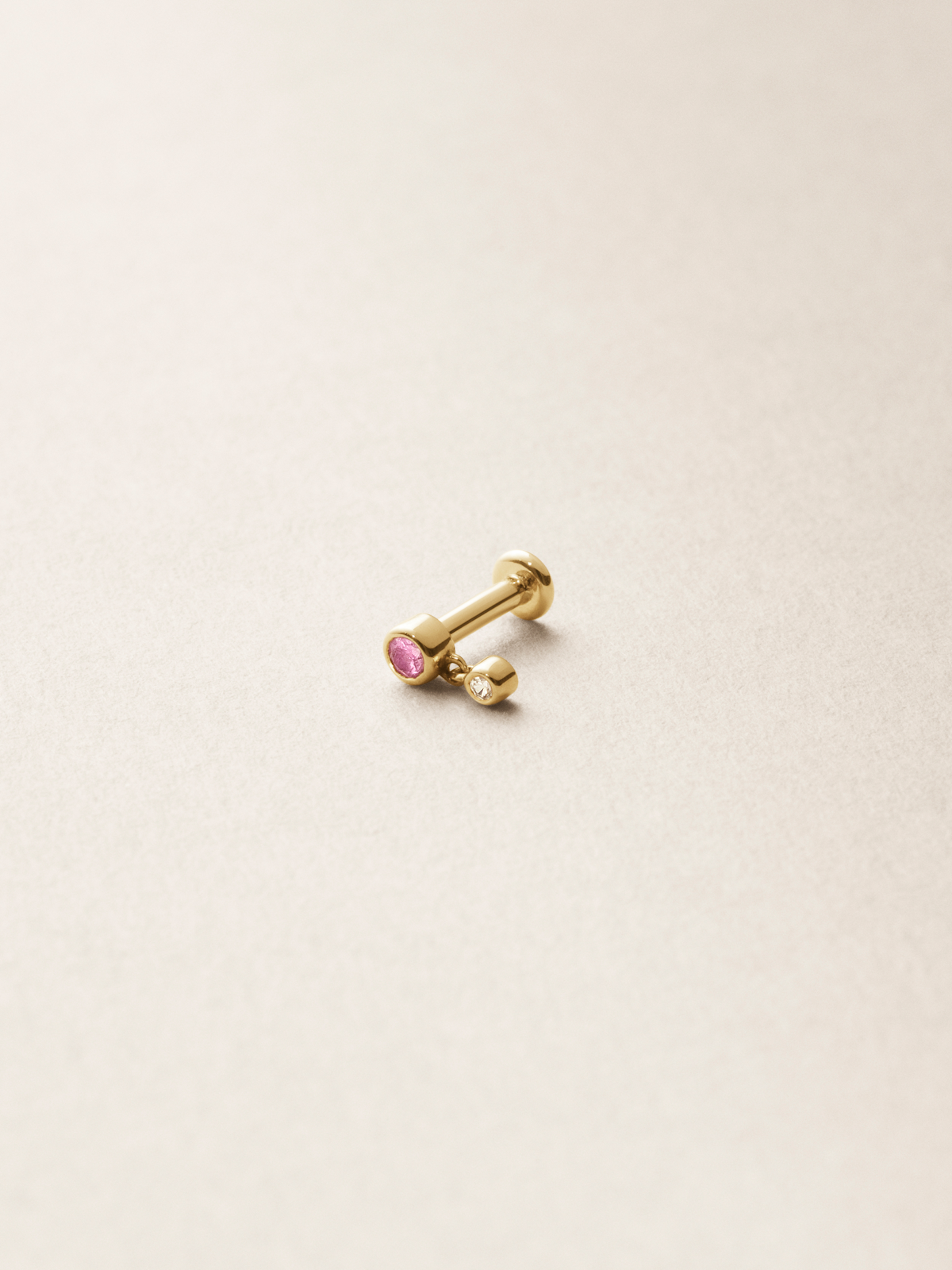 i 14K Guld - Skab din personlige stil med et øreringe fra Maria Black
