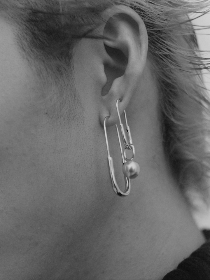 Chance Mini Earring | Maria Black
