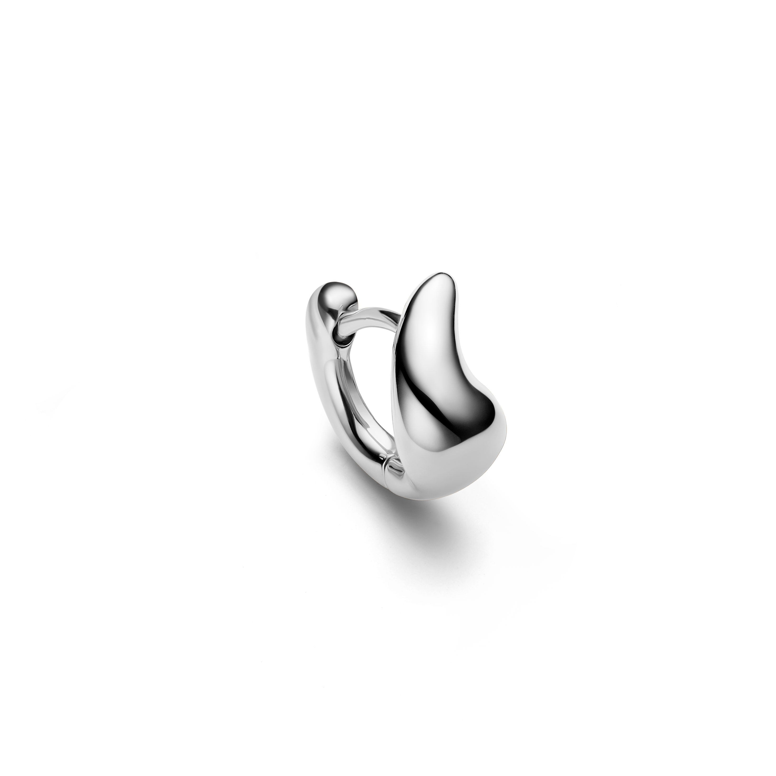 Sagene Trail Huggie Silver | Maria Black